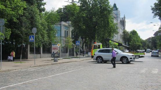 Фото рекламной плоскости по адресу Институтская ул. 5 (1) Фото рекламной плоскости по адресу Институтская ул. 5 (1)
