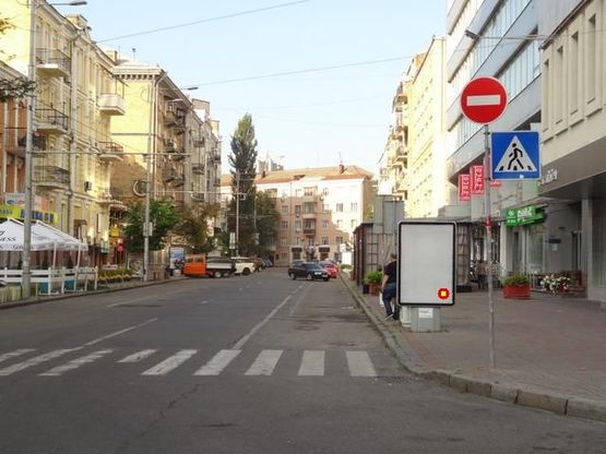 Фото рекламної площини за адресою Шота Руставели ул. 16 Фото рекламної площини за адресою Шота Руставели ул. 16