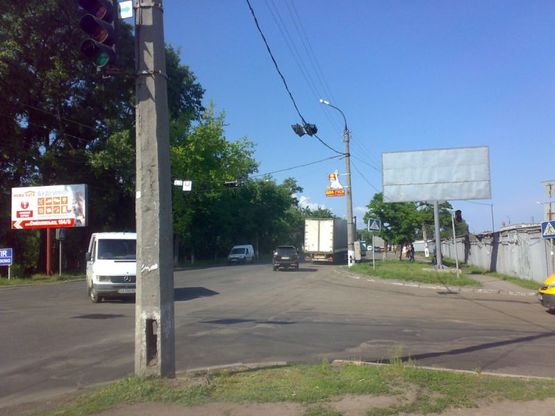 Фото рекламної площини за адресою ул.Смелянская 159 на светофоре (торгово-оптовая база, рынок Фермерский, въезд в Черкассы) Фото рекламної площини за адресою ул.Смелянская 159 на светофоре (торгово-оптовая база, рынок Фермерский, въезд в Черкассы)