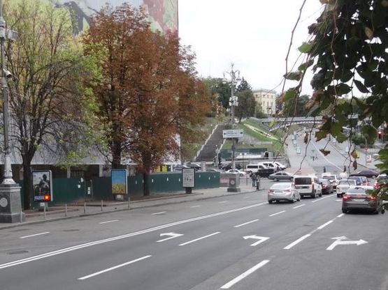 Фото рекламної площини за адресою Майдан Независимости 2 (2) Фото рекламної площини за адресою Майдан Независимости 2 (2)