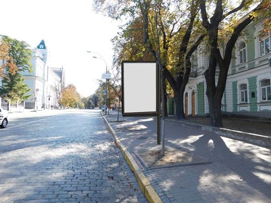 Фото рекламної площини за адресою Институтская ул. 8 Фото рекламної площини за адресою Институтская ул. 8