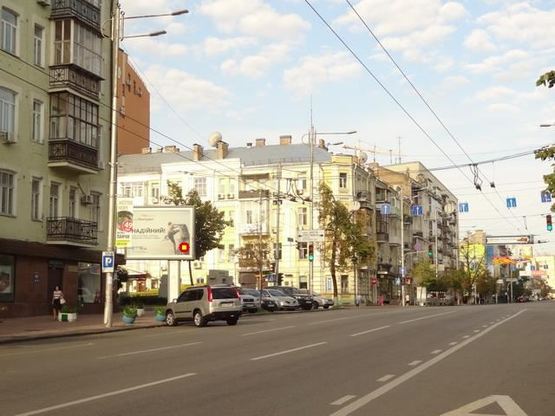 Фото рекламної площини за адресою Саксаганского ул., 9 Фото рекламної площини за адресою Саксаганского ул., 9