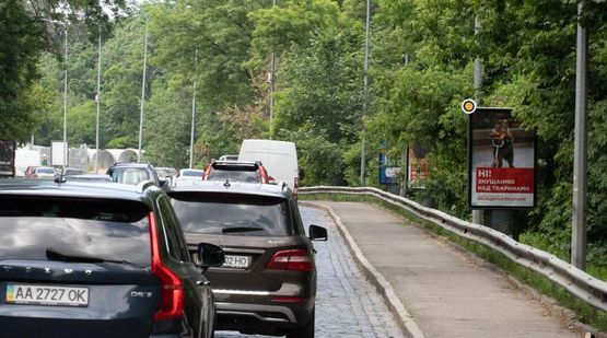 Фото рекламной плоскости по адресу Днепровский спуск 11