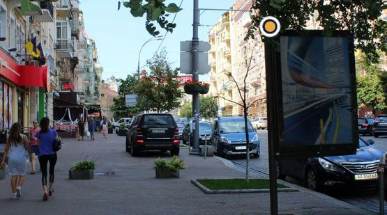 Фото рекламной плоскости по адресу Большая Васильковская ул. 42а