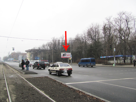 Фото рекламной плоскости по адресу Пр. Б. Хмельницького, 24д (на Світлофорі) Фото рекламной плоскости по адресу Пр. Б. Хмельницького, 24д (на Світлофорі)