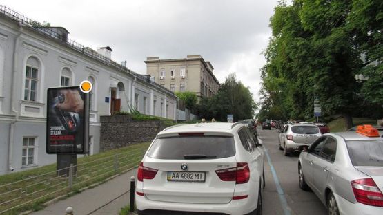 Фото рекламной плоскости по адресу Терещенковская - Репина ул. 2-4