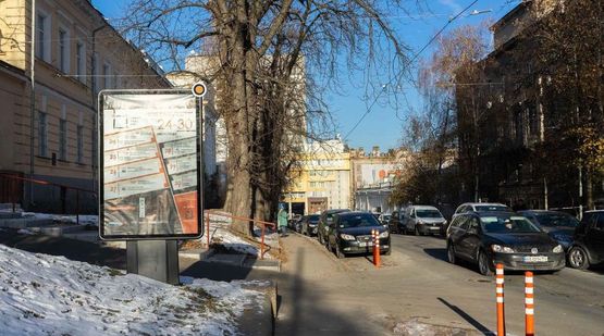 Фото рекламной плоскости по адресу Терещенковская ул. 4а