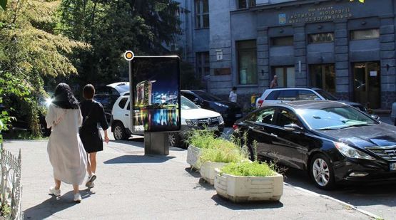 Фото рекламной плоскости по адресу Богомольца Академика ул. 7/14