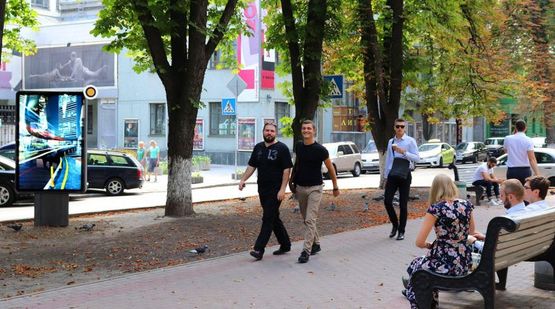 Фото рекламної площини за адресою Липская ул.  разделитель