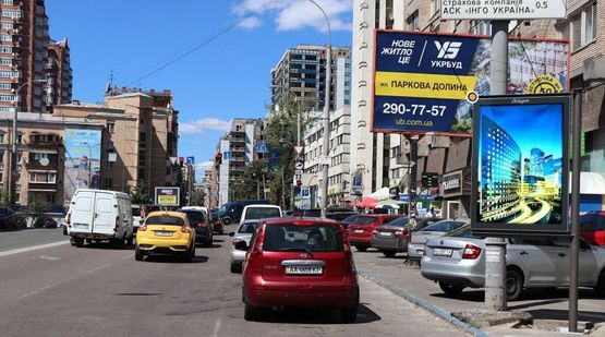 Фото рекламної площини за адресою Дмитриевская ул. 2