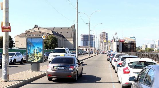 Фото рекламної площини за адресою Вокзальная ул. разделитель,  к ЖД Вокзалу Фото рекламної площини за адресою Вокзальная ул. разделитель,  к ЖД Вокзалу