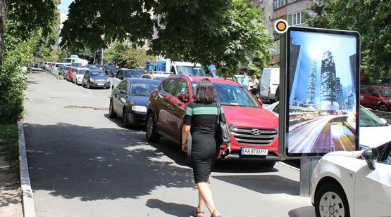 Фото рекламної площини за адресою Владимирская ул. 82