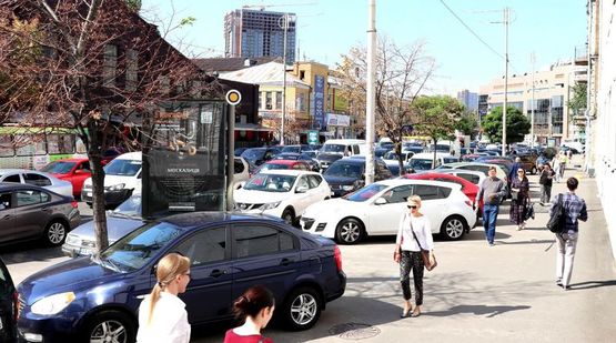 Фото рекламної площини за адресою Жилянская ул. 142