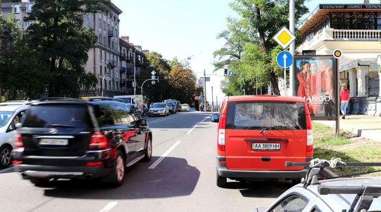 Фото рекламной плоскости по адресу Льва Толстого ул. 12