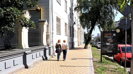 Фото рекламної площини за адресою Льва Толстого ул. 12