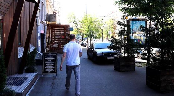 Фото рекламної площини за адресою Симона Петлюры ул. 11/10