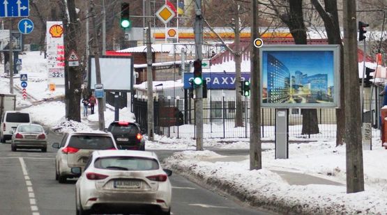 Фото рекламной плоскости по адресу Мельникова ул. , напротив ТВ-центра, к ст.м. Лукьяновская