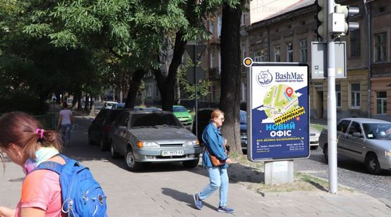 Фото рекламной плоскости по адресу Городоцкая ул., в зоне перекр. с Я. Мудрого ул.