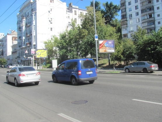 Фото рекламної площини за адресою Саксаганского ул., 54/56 (в сторону Победы просп., Universal банк, Дирекция художественных выставок, возле пиццерии Да Марио)