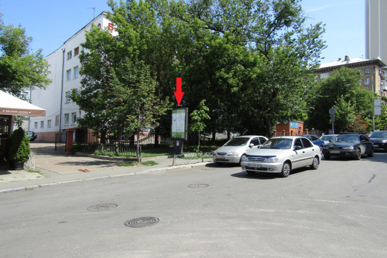 Фото рекламной плоскости по адресу Деловая (Димитрова) ул., 14 (Ситибанк, Укрсоцбанк, Тетрис Холл)