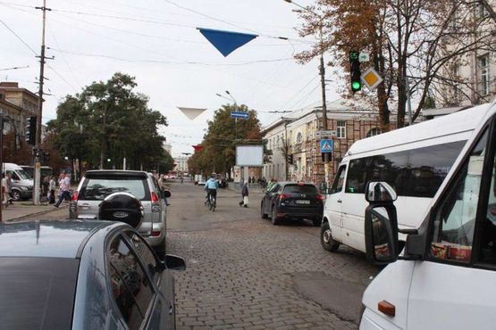 Фото рекламной плоскости по адресу t004A2,просп. Дмитра Яворницького - вул. Пастера, рух у бік ж/д вокзалу, біля світлофора Фото рекламной плоскости по адресу t004A2,просп. Дмитра Яворницького - вул. Пастера, рух у бік ж/д вокзалу, біля світлофора