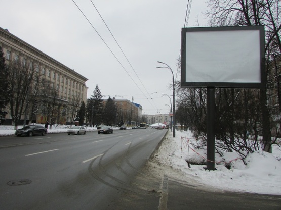 Фото рекламной плоскости по адресу Повітрофлотський проспект, 42 (рух до Севастопольска площа) Фото рекламной плоскости по адресу Повітрофлотський проспект, 42 (рух до Севастопольска площа)