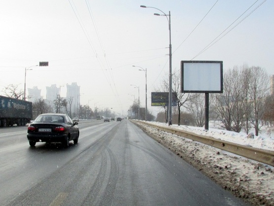 Фото рекламної площини за адресою Соборності (Воссоединения) проспект, рух до мосту Патона (за 250 метрів до зуп. бул.Ігоря Шамо)