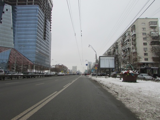 Фото рекламной плоскости по адресу Перемоги проспект, 16  (навпроти центральний "ЗАГС")