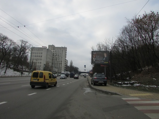 Фото рекламной плоскости по адресу Дружби Народів бульвар / Верхній провулок
