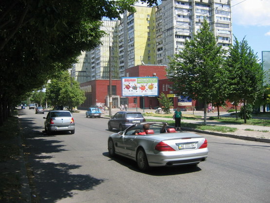 Фото рекламной плоскости по адресу Вул. Робоча 65а. Напрямок Вниз Фото рекламной плоскости по адресу Вул. Робоча 65а. Напрямок Вниз