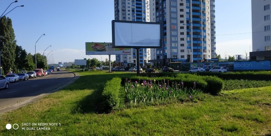 Фото рекламной плоскости по адресу Оболонський проспект, М"Оболонь" (розподілювач),  рух в бік М"Почайна"