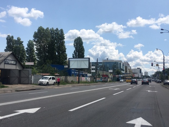 Фото рекламної площини за адресою Харківське шосе, 169 / Вірменська вул. (світлофор)