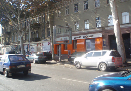 Фото рекламной плоскости по адресу Ришельевская ул., 32 А3