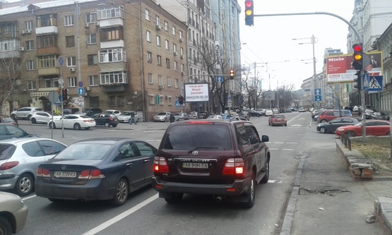 Фото рекламної площини за адресою ул.Жилянская,50 Фото рекламної площини за адресою ул.Жилянская,50