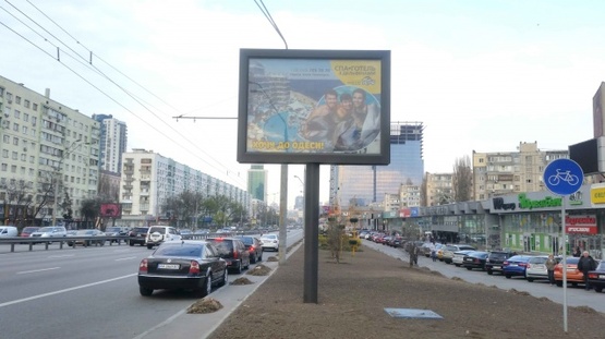 Фото рекламної площини за адресою пр.Победы,27 (А) ст.м.КПИ-в центр