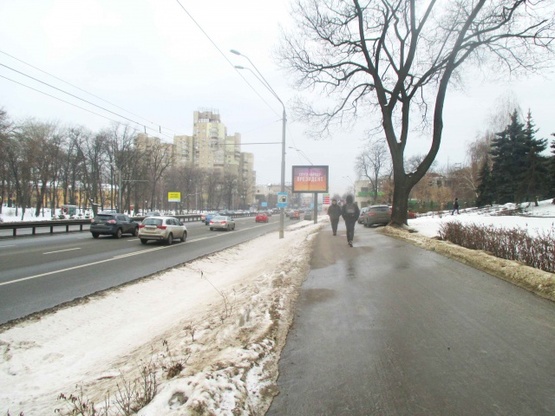 Фото рекламної площини за адресою пр.Победы,36 (медунивеситет) -из центра