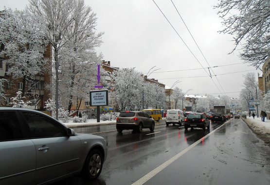 Фото рекламной плоскости по адресу вул. О. Теліги, 9 у напрямку Дорогожичі
