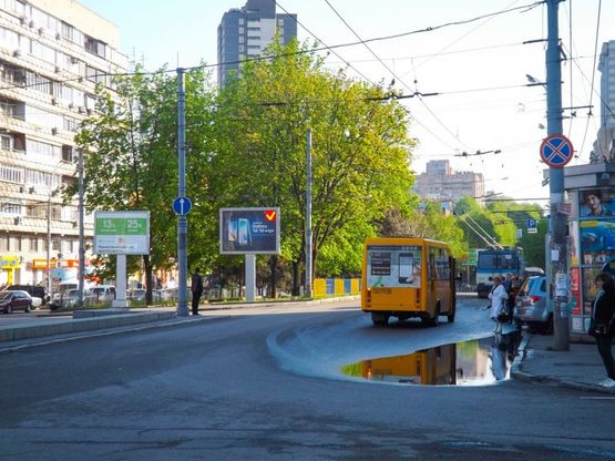 Фото рекламной плоскости по адресу пр-т. О. Поля - пр-т. Пушкіна, роллер 3,14х2,32/пр. Кирова - пр. Пушкина, роллер 3,14х2,32, центр города