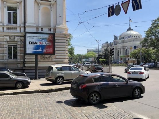 Фото рекламной плоскости по адресу Итальянский бульвар / Привокзальная площадь Фото рекламной плоскости по адресу Итальянский бульвар / Привокзальная площадь