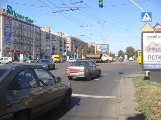 Фото рекламной плоскости по адресу Кооп.универ.(из центра) Фото рекламной плоскости по адресу Кооп.универ.(из центра)