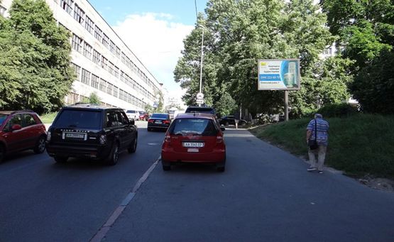 Фото рекламної площини за адресою Кловский спуск, 20 (А5) СКРОЛЛЕР/на вул.Суворова,к-тр Зоряний,б-р Л.Українки