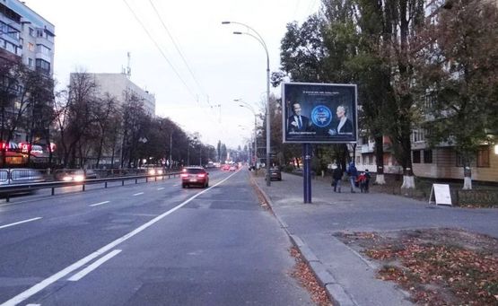 Фото рекламной плоскости по адресу Чоколівський б-р,18/напр.на пл.Космонавтів,Караваєві Дачи,вул.О Телігі (А2) СКРОЛЕР