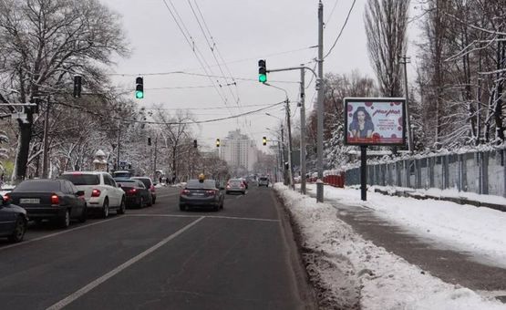 Фото рекламной плоскости по адресу вул.Ю.Ільєнко (Мельникова) 52/телевишка-на Лукьянівку,Поділ (А3) СКРОЛЕР