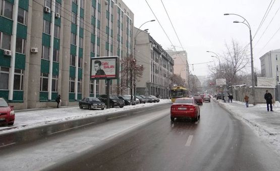 Фото рекламної площини за адресою вул.Федорова 20/інститут ім.Патона-на вул.Антоновича,В Васильківська (В4) СКРОЛЕР