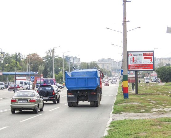 Фото рекламной плоскости по адресу Академика Павлова ул., 81, в центр  (ТРЦ Французский Бульвар) Фото рекламной плоскости по адресу Академика Павлова ул., 81, в центр  (ТРЦ Французский Бульвар)