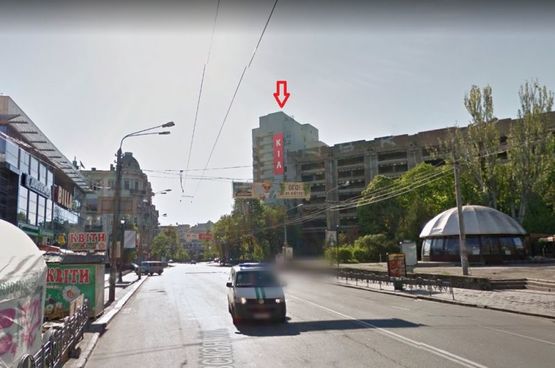 Фото рекламної площини за адресою ул.Стретенская 17(Львовская площадь) в направлении по Сечевых Стрельцов к Большой Житомирской