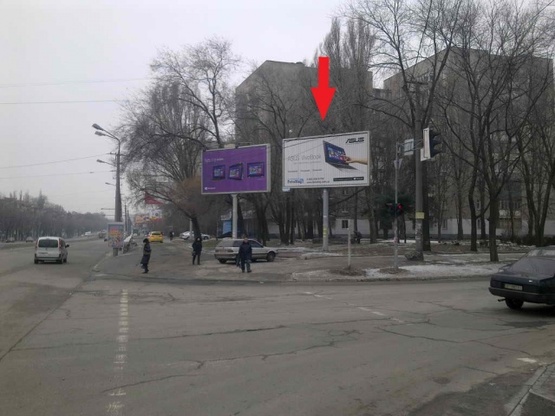 Фото рекламной плоскости по адресу Хмельницького Б. просп. -  П. Орлыка просп. (Героев Сталинграда ул. - Ильича просп.) (Бабушкинское РОВД, магазин "Кафель", Кредитпромбанк, магазин Бильярдных столов), из центра города Фото рекламной плоскости по адресу Хмельницького Б. просп. -  П. Орлыка просп. (Героев Сталинграда ул. - Ильича просп.) (Бабушкинское РОВД, магазин "Кафель", Кредитпромбанк, магазин Бильярдных столов), из центра города
