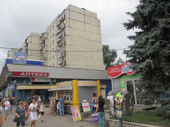 Фото рекламної площини за адресою пр-т Свободы, 32.