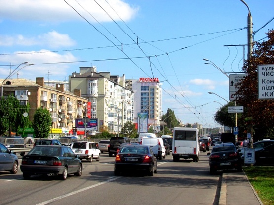Фото рекламної площини за адресою Победы пр-т, 90/1, в направлении в центр