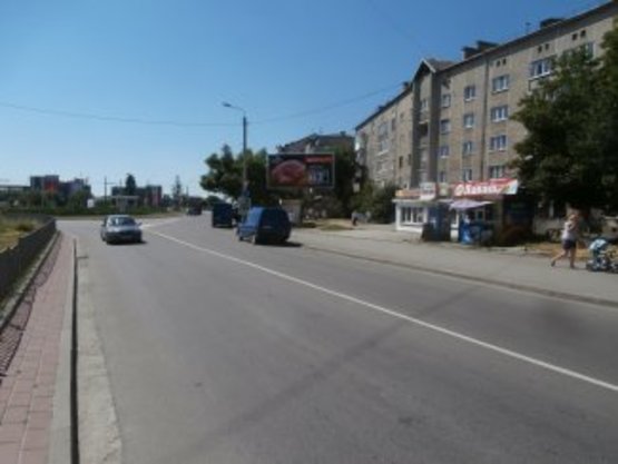 Фото рекламной плоскости по адресу Коновальця-Бандери кільце    (обл.дит.лікарня) Фото рекламной плоскости по адресу Коновальця-Бандери кільце    (обл.дит.лікарня)